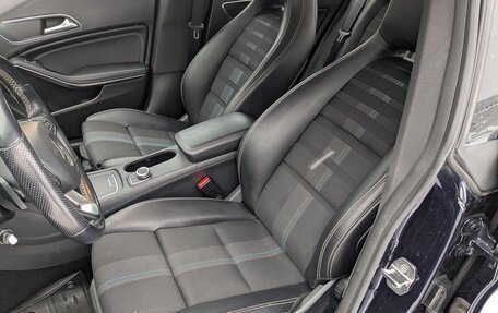 Mercedes-Benz CLA, 2018 год, 1 950 000 рублей, 12 фотография
