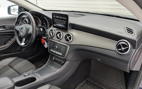 Mercedes-Benz CLA, 2018 год, 1 950 000 рублей, 19 фотография