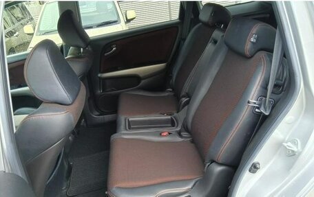 Honda Stream II, 2012 год, 1 000 000 рублей, 12 фотография