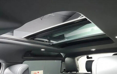 Land Rover Defender II, 2024 год, 11 725 000 рублей, 15 фотография