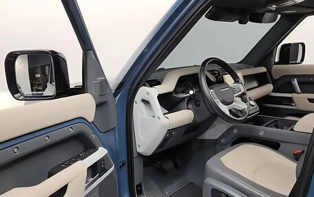 Land Rover Defender II, 2022 год, 7 550 000 рублей, 3 фотография