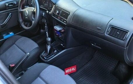 Volkswagen Golf IV, 2000 год, 400 000 рублей, 2 фотография