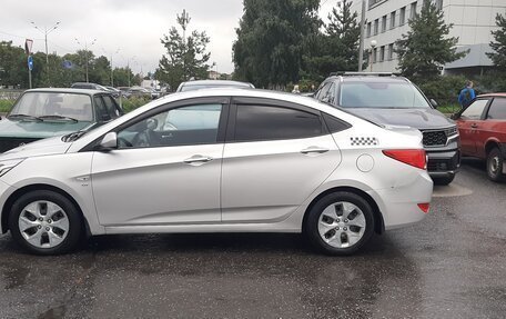 Hyundai Solaris II рестайлинг, 2014 год, 585 000 рублей, 2 фотография