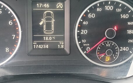 Volkswagen Tiguan I, 2013 год, 930 000 рублей, 3 фотография