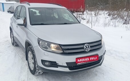 Volkswagen Tiguan I, 2013 год, 930 000 рублей, 2 фотография