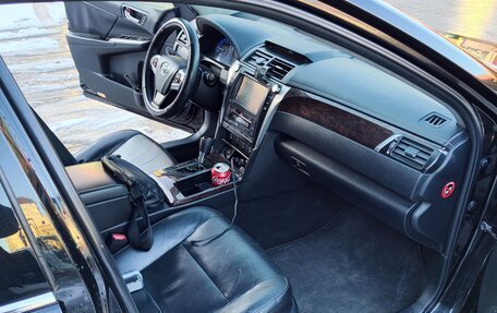 Toyota Camry, 2015 год, 1 950 000 рублей, 7 фотография