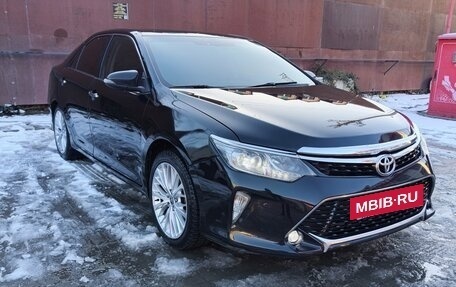Toyota Camry, 2015 год, 1 950 000 рублей, 6 фотография