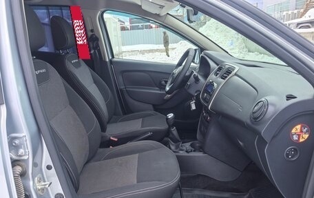 Renault Sandero II рестайлинг, 2020 год, 1 235 000 рублей, 14 фотография