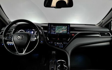 Toyota Camry, 2021 год, 2 999 000 рублей, 10 фотография