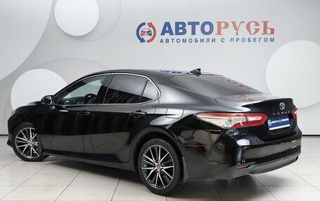 Toyota Camry, 2021 год, 3 059 000 рублей, 2 фотография