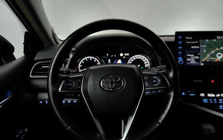 Toyota Camry, 2021 год, 3 059 000 рублей, 10 фотография