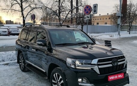 Toyota Land Cruiser 200, 2018 год, 7 100 000 рублей, 1 фотография
