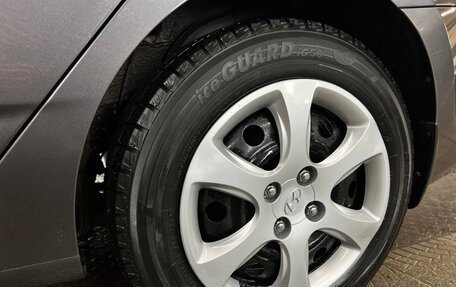 Hyundai Solaris II рестайлинг, 2013 год, 800 000 рублей, 7 фотография