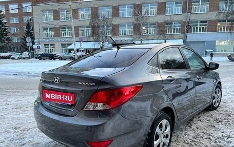 Hyundai Solaris II рестайлинг, 2013 год, 800 000 рублей, 4 фотография