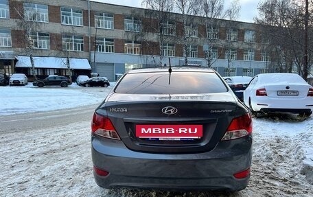 Hyundai Solaris II рестайлинг, 2013 год, 800 000 рублей, 5 фотография