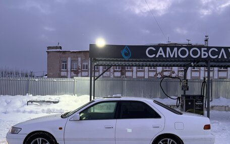 Toyota Camry, 1998 год, 550 000 рублей, 4 фотография