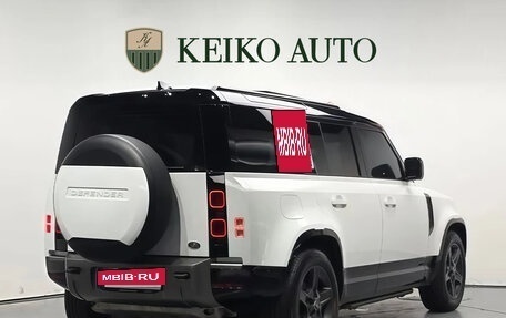 Land Rover Defender II, 2023 год, 7 575 000 рублей, 4 фотография