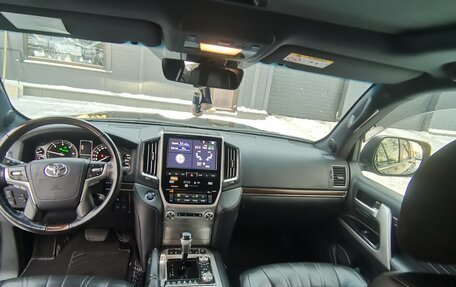 Toyota Land Cruiser 200, 2018 год, 7 100 000 рублей, 11 фотография