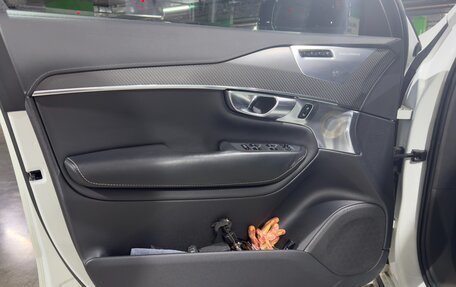 Volvo XC90 II рестайлинг, 2019 год, 6 000 000 рублей, 10 фотография