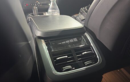 Volvo XC90 II рестайлинг, 2019 год, 6 000 000 рублей, 13 фотография