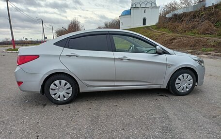 Hyundai Solaris II рестайлинг, 2016 год, 1 080 000 рублей, 2 фотография