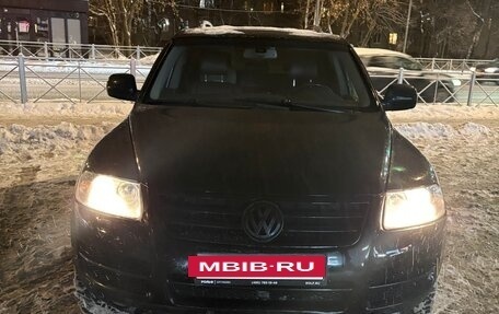 Volkswagen Touareg III, 2004 год, 700 000 рублей, 2 фотография
