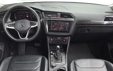 Volkswagen Tiguan II, 2022 год, 2 350 000 рублей, 5 фотография