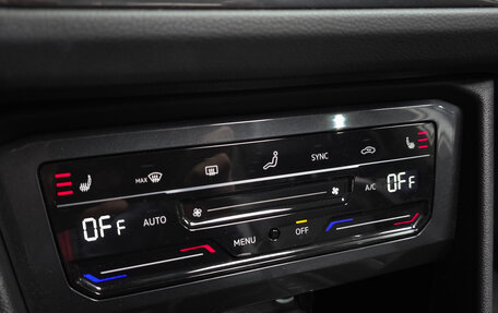 Volkswagen Tiguan II, 2022 год, 2 350 000 рублей, 13 фотография