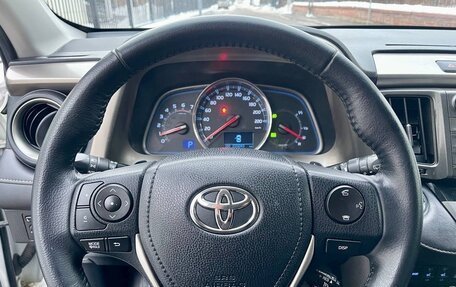 Toyota RAV4, 2014 год, 1 550 000 рублей, 24 фотография