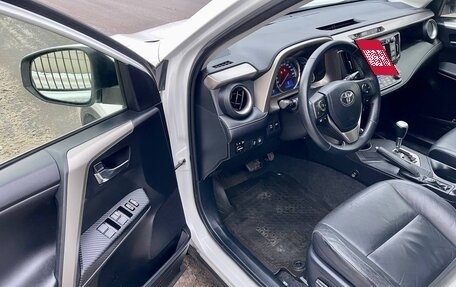 Toyota RAV4, 2014 год, 1 550 000 рублей, 10 фотография