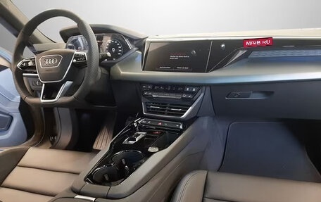 Audi e-tron GT, 2025 год, 13 992 000 рублей, 12 фотография