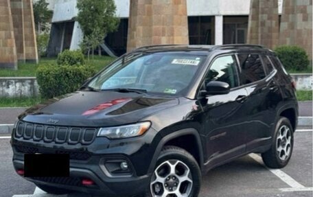 Jeep Compass II, 2022 год, 2 000 000 рублей, 2 фотография