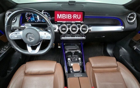 Mercedes-Benz GLB, 2023 год, 3 200 000 рублей, 10 фотография