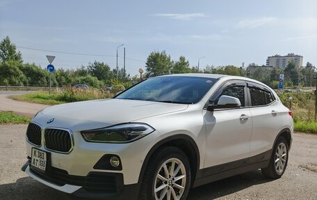 BMW X2, 2018 год, 2 200 000 рублей, 2 фотография