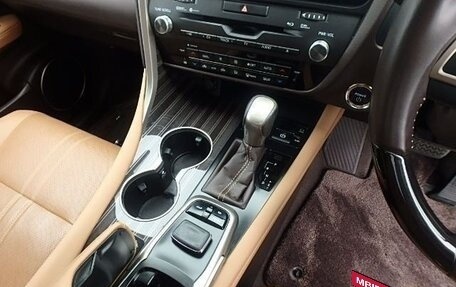 Lexus RX IV рестайлинг, 2018 год, 4 500 000 рублей, 9 фотография