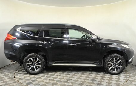 Mitsubishi Pajero Sport III рестайлинг, 2017 год, 2 476 000 рублей, 3 фотография