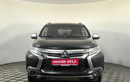 Mitsubishi Pajero Sport III рестайлинг, 2017 год, 2 476 000 рублей, 2 фотография