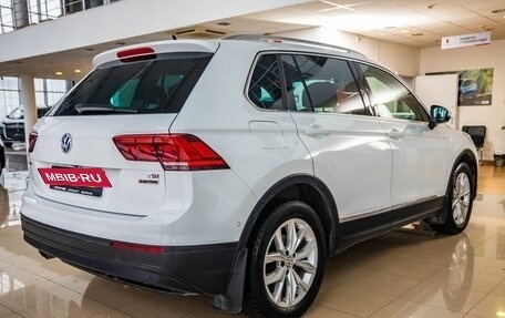 Volkswagen Tiguan II, 2017 год, 2 198 000 рублей, 7 фотография