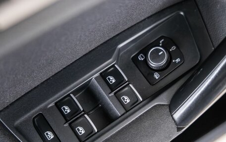 Volkswagen Tiguan II, 2017 год, 2 198 000 рублей, 13 фотография