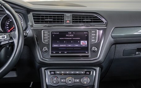 Volkswagen Tiguan II, 2017 год, 2 198 000 рублей, 23 фотография