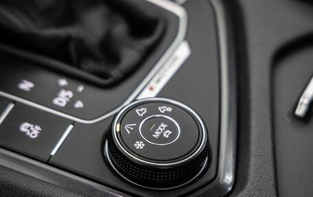 Volkswagen Tiguan II, 2017 год, 2 198 000 рублей, 32 фотография