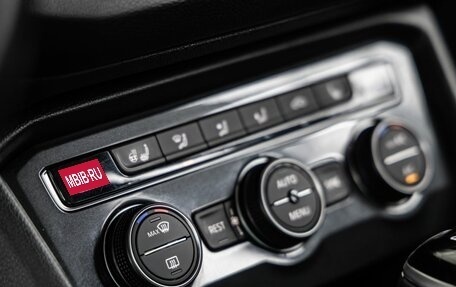 Volkswagen Tiguan II, 2017 год, 2 198 000 рублей, 33 фотография