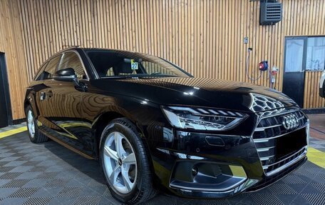 Audi A4, 2022 год, 3 930 000 рублей, 3 фотография