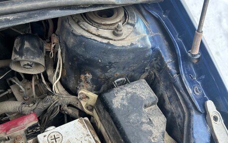 Toyota Yaris I рестайлинг, 2001 год, 250 000 рублей, 13 фотография