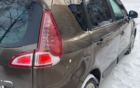 Renault Scenic III, 2010 год, 650 000 рублей, 4 фотография