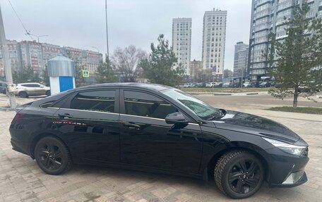 Hyundai Elantra, 2021 год, 2 000 000 рублей, 3 фотография