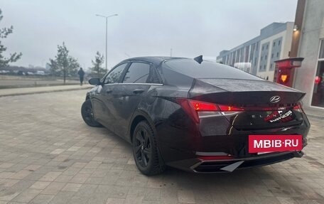 Hyundai Elantra, 2021 год, 2 000 000 рублей, 5 фотография