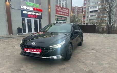 Hyundai Elantra, 2021 год, 2 000 000 рублей, 2 фотография