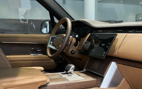 Land Rover Range Rover IV рестайлинг, 2025 год, 25 100 000 рублей, 9 фотография