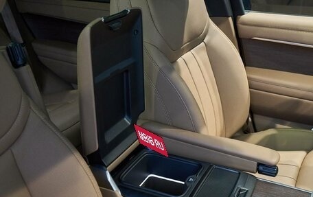 Land Rover Range Rover IV рестайлинг, 2025 год, 25 100 000 рублей, 22 фотография